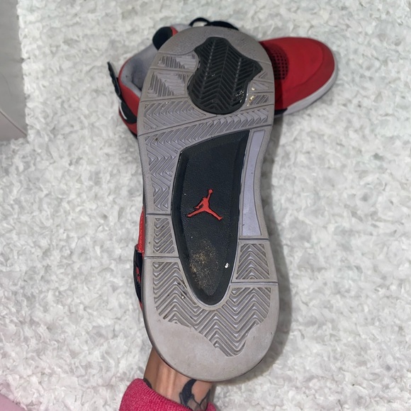 Jordan 4 Retro Toro Bravo - Picture 4 of 9